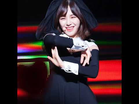 Moment Mina Eks AOA, Mina Focus