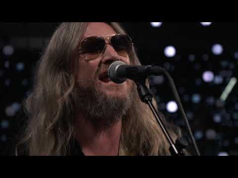 Israel Nash - Rolling On (Live on KEXP)