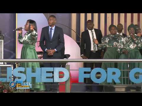 Baba tauya mberi kwenyu - led Mrs Haziel Sekiwa