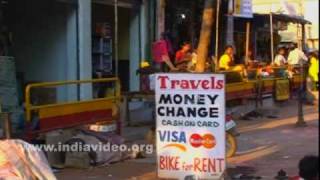On the way to Virupaksha temple, Hampi 