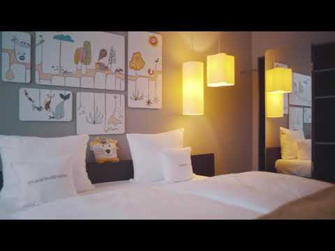 08  Large Guest Room