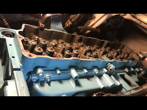 DT 466 cylinder head install