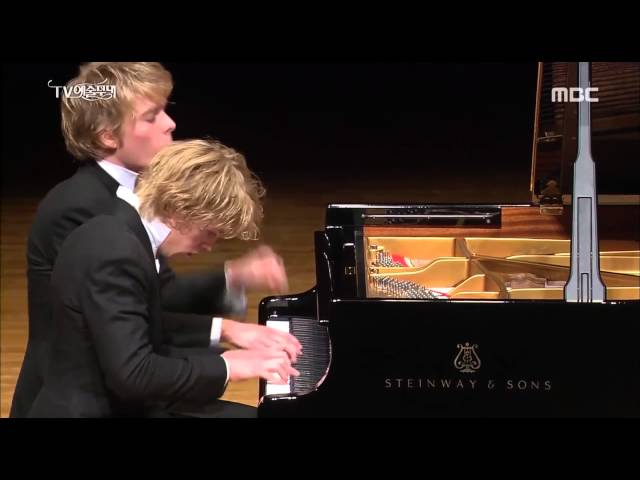 Vídeo relacionado con Schubert: Fantasy In F minor For Piano Duet; Grand Duo Sonata in C etc.