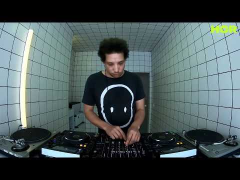 Mother's Finest Showcase - Franklin De Costa / April 22 / 7pm-8pm