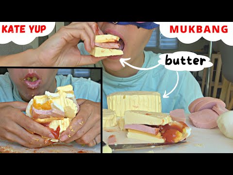 The world's fattest sandwich: butter for bread