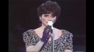 Linda Ronstadt - Guess I&#39;ll Hang My Tears Out to Dry