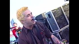Download lagu Green Day - Warning live [GOAT ISLAND 2000] (50fps) mp3