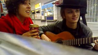 Cibelle and Si's  "waiting for the cab driver " improv ...