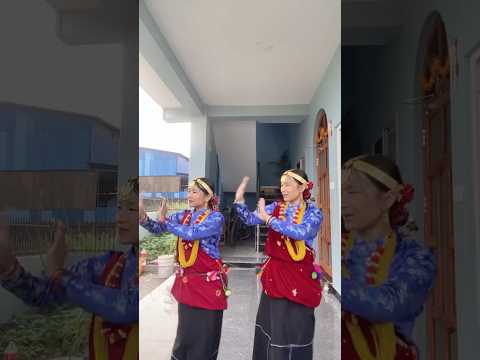 Bato mathi Bato muni ❤️#nepalisong #Twins