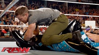 Neville vs. King Barrett: Raw, Aug. 10, 2015