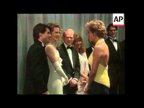 Mimi Rogers, Premiere Of ''Far And Away'' With Nicole Kidman, Interview With A Vampire, Cruise At Va