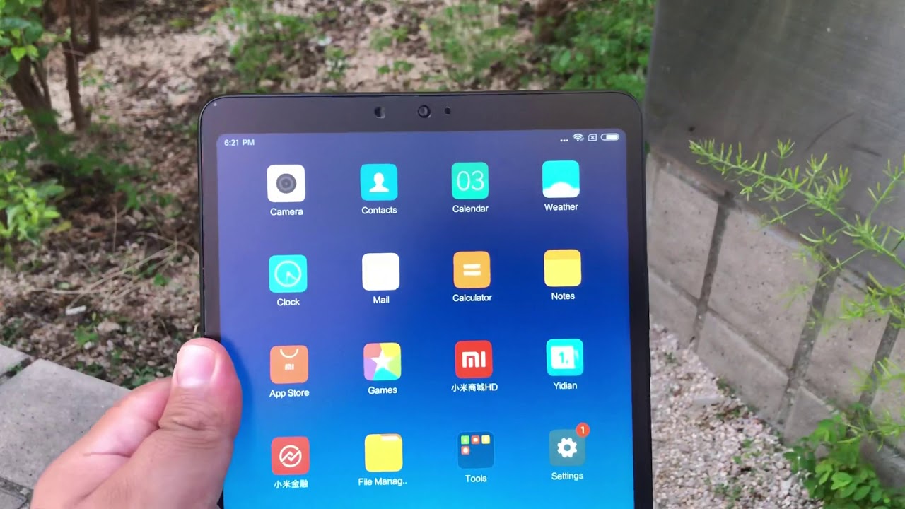 Mi Pad 4 Plus - Unboxing & First Look! (English)