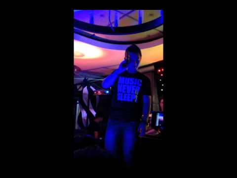 Jason Chen Live at Martin Place Bar, Sydney - Price Tag & I'm Yours
