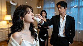 ❤️Hij gebruikte een glas melk, waar hij allergisch voor was, om het spannend te maken voor zijn geliefde, waardoor ze op de rand van de dood belandde. Met een gebroken hart vertrok ze en koos voor euthanasie. Toen hij het bericht ontving, werd hij woedend en jammerde: "Ik had het mis... kom terug..."#Liefde #meisje#Dominante CEO