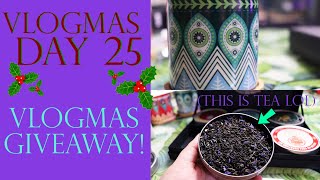 Vlogmas Day 25 | VLOGMAS GIVEAWAY!