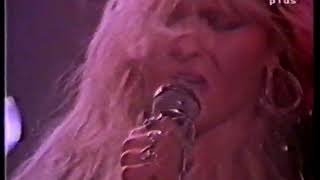 Warlock - Fight For Rock + Doro on tour bus