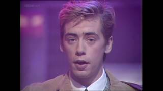 Nick Hayward - Blue Hat For A Blue Day (TOTP 1983)