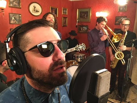 THE BLUEBEATERS - Sorrow (#offthecorner)