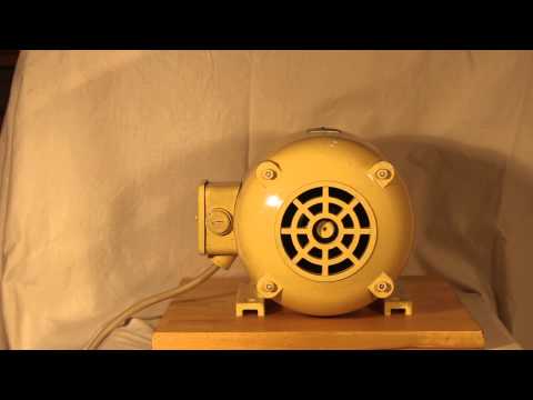 alter Elektromotor des VEM Elektromotorenwerk Thurm von 1956