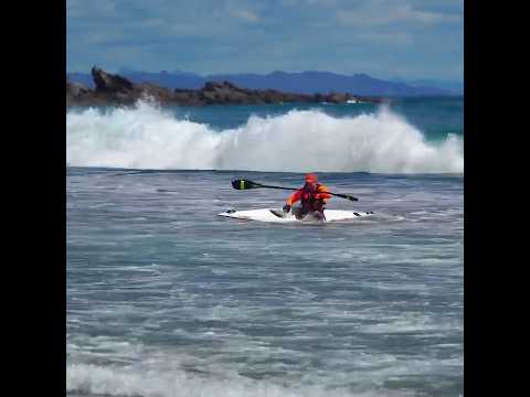 Shore break #surfski #shorebreak #waves #newzealand