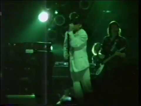 R.E.M. 1989-06-15 - Palatrussardi, Milan, Italy [FULL SHOW]