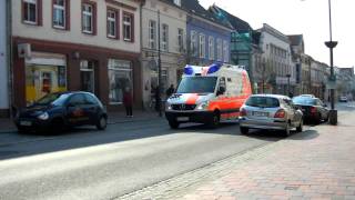 preview picture of video 'Einsatzfahrt RTW Dierhagen 83/1'