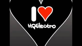 Three 6 Mafia Feat. Dominic - Swerve In My Cup