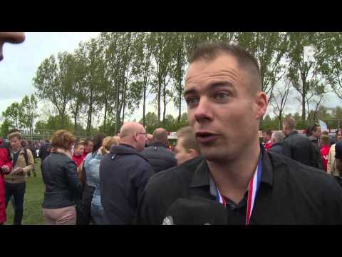 Kozakken Boys-trainer Danny Buijs na het behalen van de landstitel