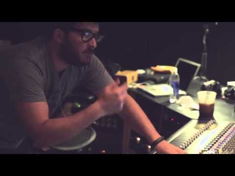 Converse Rubber Tracks: Smokey Robotics records "Barefoot"