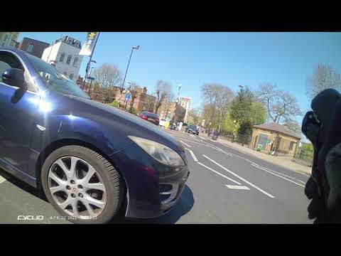 SH59CSY - Blocking The Road