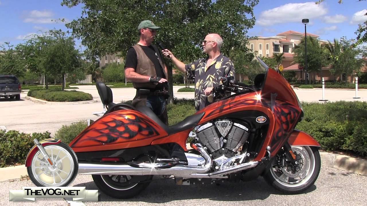 2012 Arlen Ness Victory Vision Rider Review and Comparison To Harley Davidson Ultra Glide