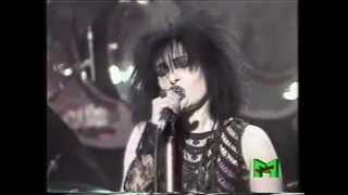Siouxsie &amp; The Bansheees - Swimming Horses  (The Tube 1984)