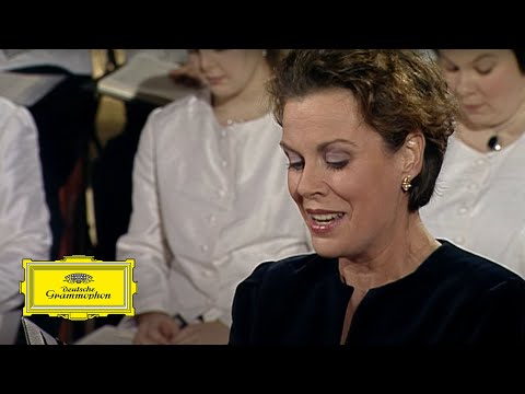 Bernarda Fink & John Eliot Gardiner – Bach: WO BWV 248, I. No. 4 'Bereite Dich Zion' (excerpt)