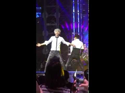 150531 THE EXO'luxion in shanghai Play boy (Chenyeol & Chen)