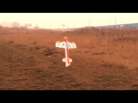 Clik! 3D some flying