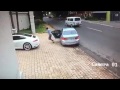 Porsche Driver Outwits Armed Hijackers In Johannesburg