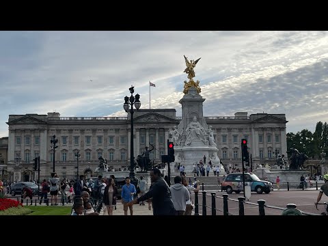 A Walk Tour In London