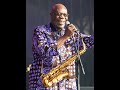 L'arbre à Palabre-MANU DIBANGO