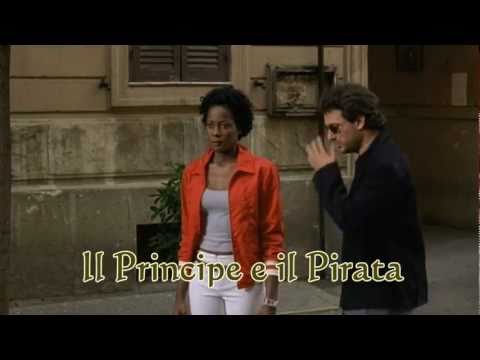 Il Principe e il Pirata: Lungo Bacio tra Ceccherini e Melanie