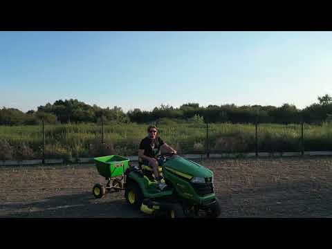 Boisko LKS Tonianka – nawożenie murawy i bokserski refleks operatora 😅