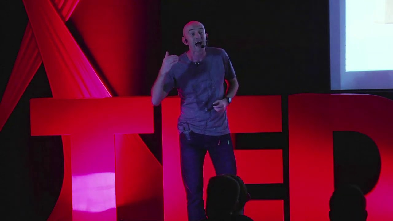 Como Ensinar e Aprender de Verdade? | Luciano Döll | TEDxUEPG