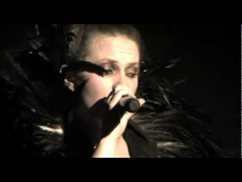 Petra Jean Phillipson- Ice In June (Live)