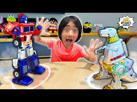 This Toy Robot Transforms by itself! Grimlock vs Optimus Prime and Buzz Lightyear!