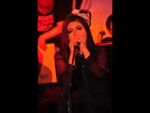 SELAMANYA - Ratna Ayu Budiarti