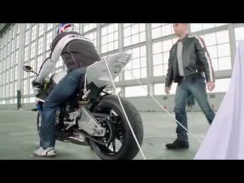 movie: Motor Does Not Break Crockery Set