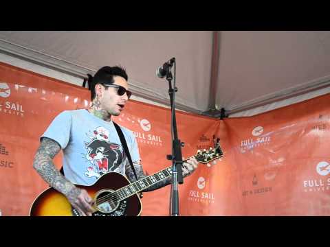Mike Herrera (MXPX) - Late Again [Warped Tour 2012]