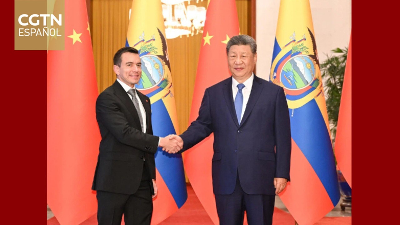 Presidente Xi Jinping sostiene conversaciones con el presidente ecuatoriano Noboa en Beijing