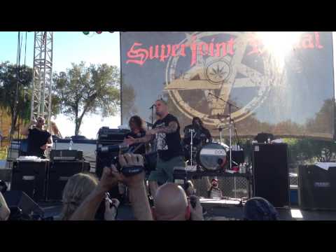 Superjoint Reunion - Everyone Hates Everyone live at Housecore Horror Film Fest