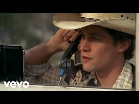 George Strait - The Seashores Of Old Mexico (Official Music Video - Closed Captioned)