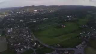 preview picture of video 'Flying around with a Dji Phantom over Asker, Norway at sunset'